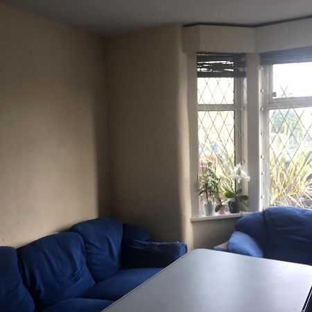 Single Room - Town & University Nearby, 24H Bus, Airport-Linked Manchester Kültér fotó